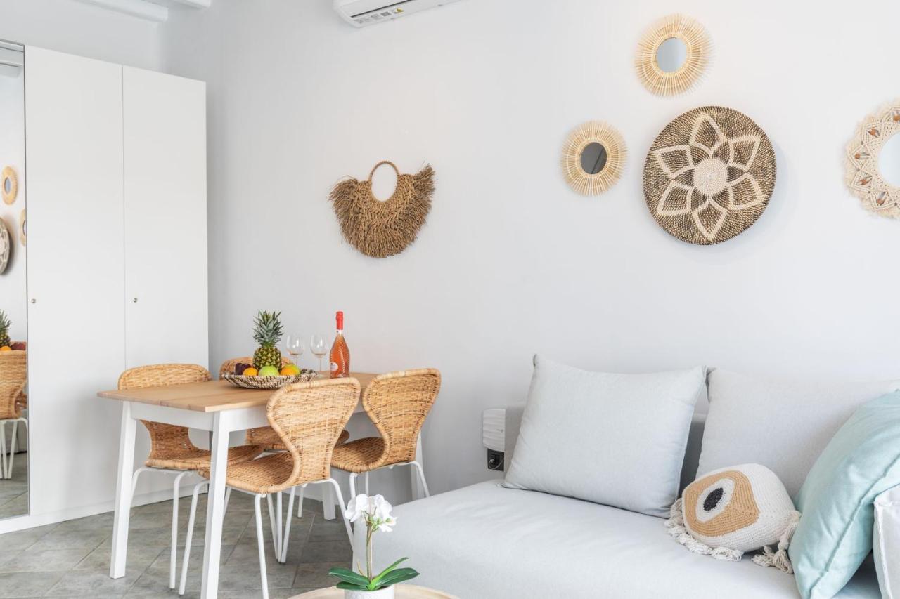 Ivi Mykonean Suites Mimoza Ornos Beach ภายนอก รูปภาพ